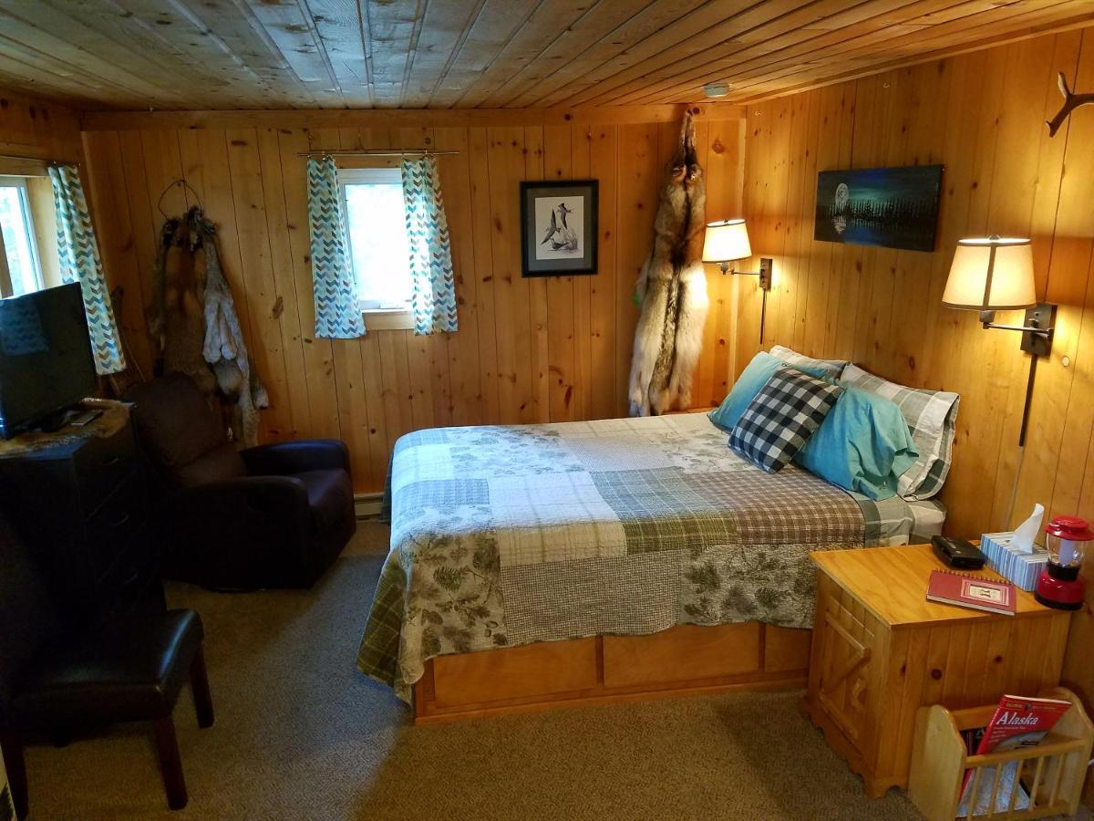 Northwoods Cottage Bed And Breakfast Φέρμπανκς Εξωτερικό φωτογραφία